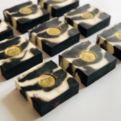 Tar soap with white clay